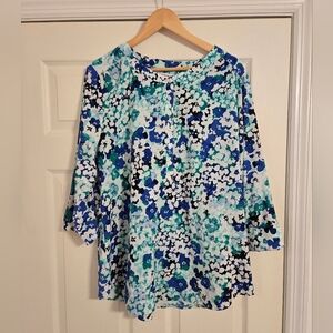 Croft & Barrow Blue white floral Top size XL